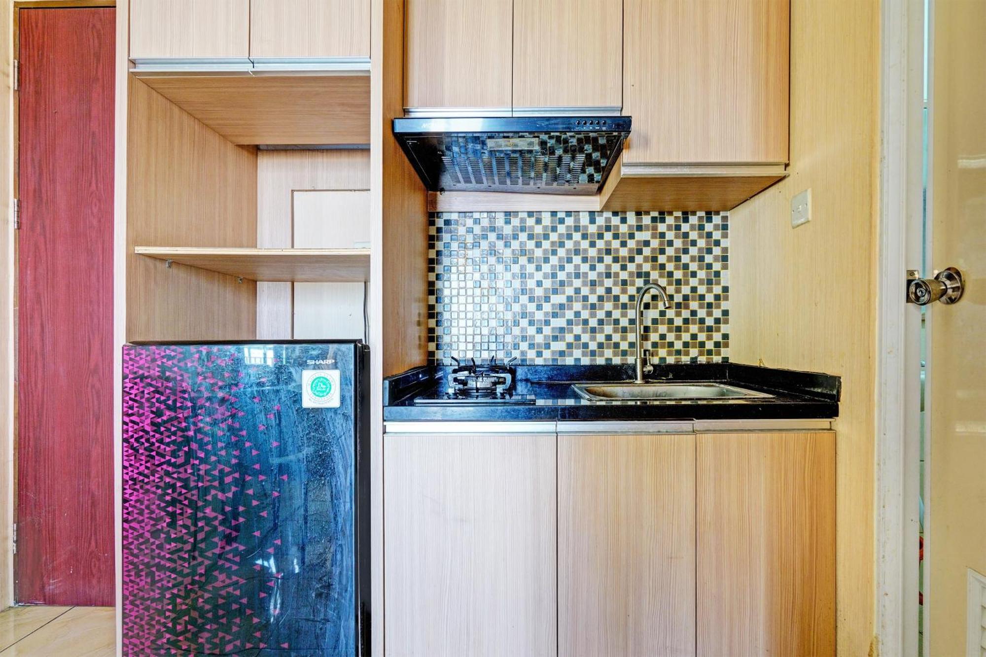 Oyo Life 93170 Apartement Gateway Cicadas By Mr Pro Bandung Exterior photo